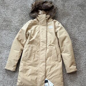The North Face Women's Artic Down Parka khaki stone color. XS. NWT